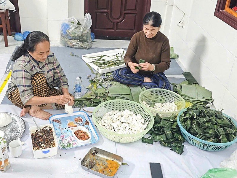 Bánh lọc Quang Phú được làm cẩn thận.