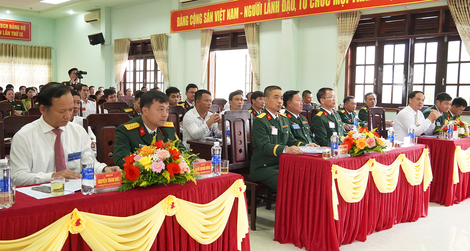 Các đại biểu tham dự đại hội.