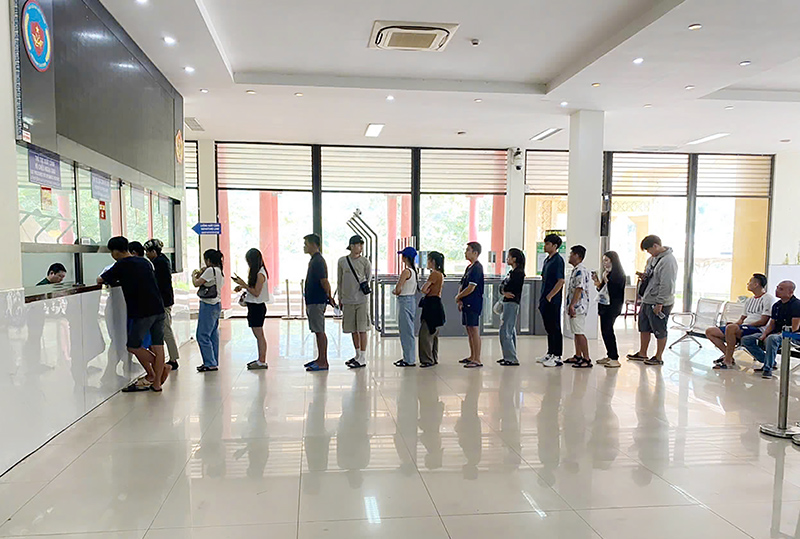 Tăng cường giám sát chặt chẽ tại các cửa khẩu.