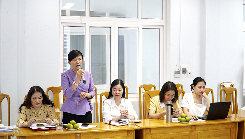 Các đại biểu tham gia góp ý tại hội nghị