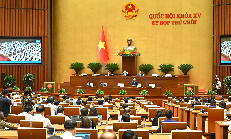 Bộ trưởng Bộ Tài chính Nguyễn Văn Thắng giải trình làm rõ một số vấn đề đại biểu Quốc hội nêu.
