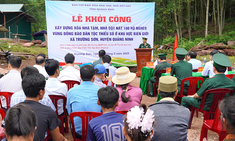 Quang cảnh lễ khởi công.