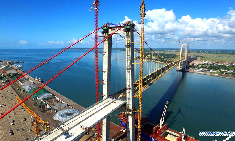 Cầu vượt biển Maputo do Trung Quốc xây dựng tại Maputo, Mozambique. Ảnh: Tân Hoa xã