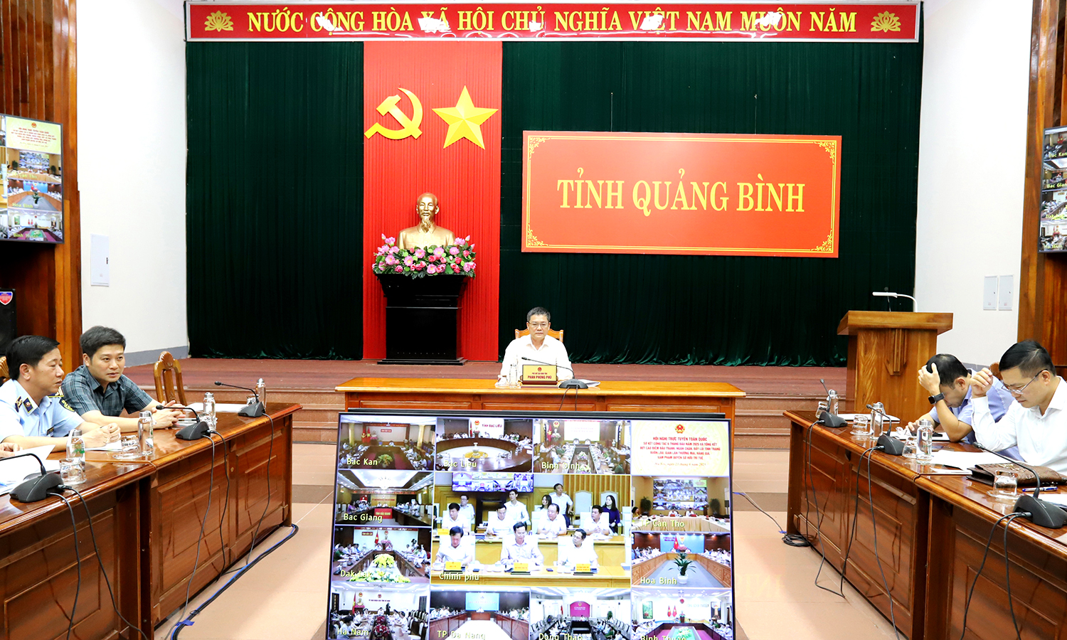 Ngăn chặn tình trạng buôn lậu, gian lận thương mại, hàng giả, xâm phạm quyền sở hữu trí tuệ