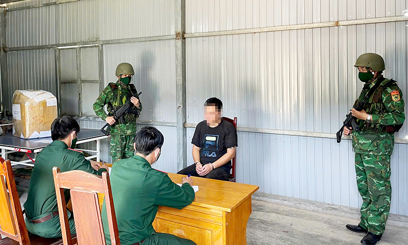 Kiên quyết, kiên trì đấu tranh với tội phạm ma túy