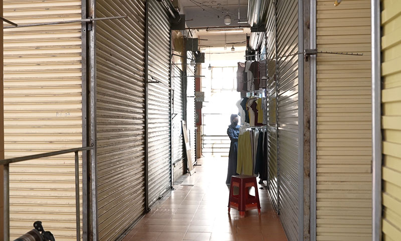 Nhiều ki ốt kinh doanh tại chợ Đồng Hới đồng loạt đóng cửa.