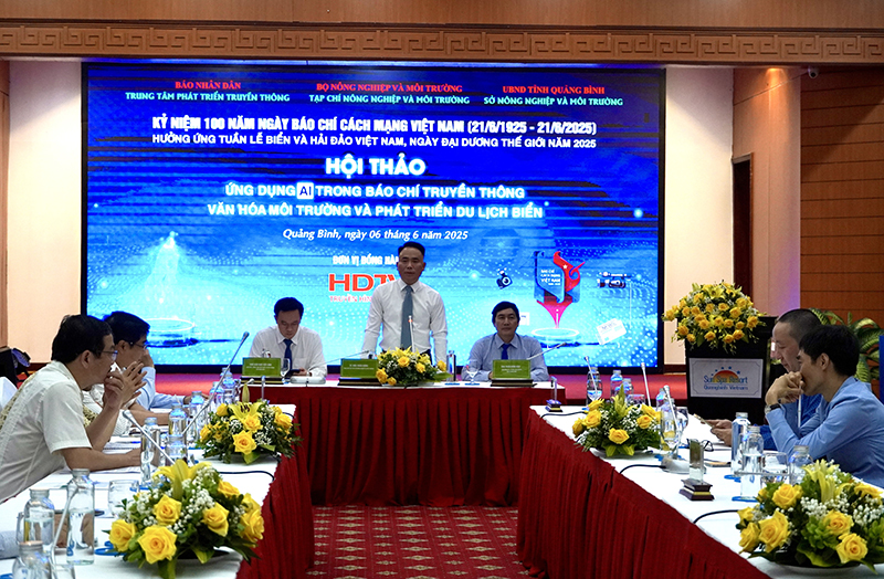 Quang  cảnh hội thảo.
