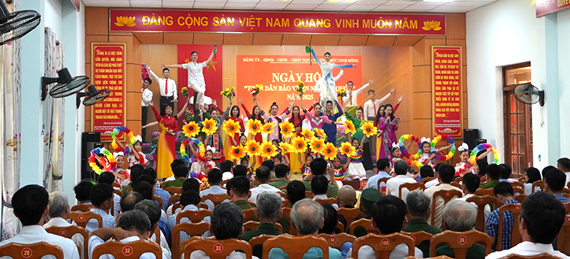 Quang cảnh ngày hội.