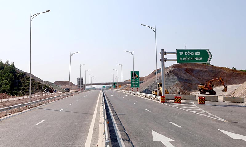 Phong trào thi đua “500 ngày đêm thi đua hoàn thành 3.000km đường cao tốc” phát huy hiệu quả tích cực.