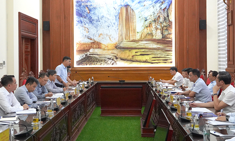 Quang cảnh buổi làm việc.