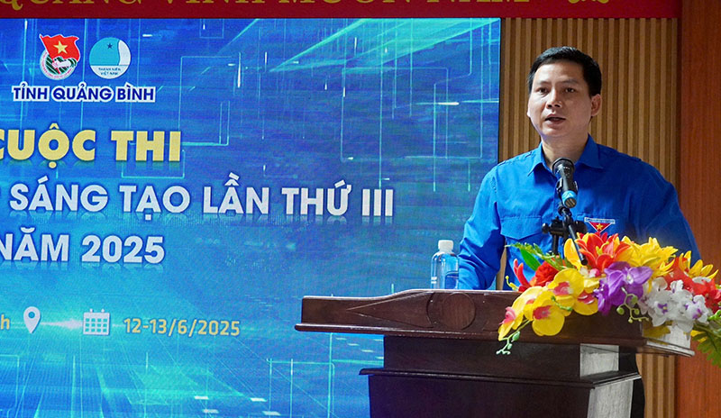Đồng chí Bí thư Tỉnh đoàn Đặng Đại Bàng phát triển tại lễ khai mạc.