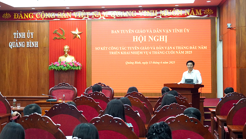 Quang cảnh hội nghị