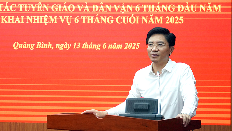 Đồng chí Trương Anh Ninh, Ủy viên Ban Thường vụ, Trưởng ban TG và DV phát biểu chỉ đạo tại hội nghị