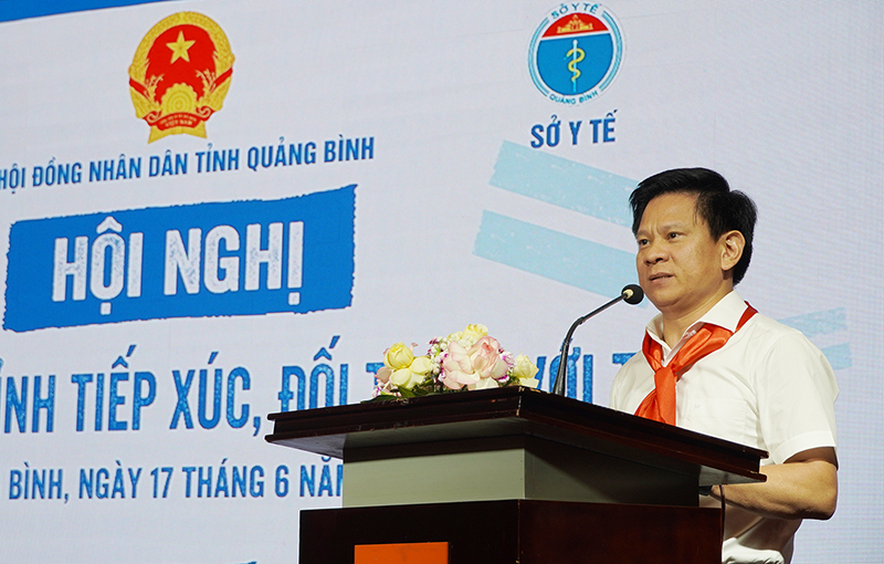 Đồng chí Phó Chủ tịch HĐND tỉnh Lê Vĩnh Thế phát biểu tại hội nghị.