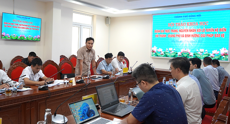 Đại diện các ngành đóng góp ý kiến.