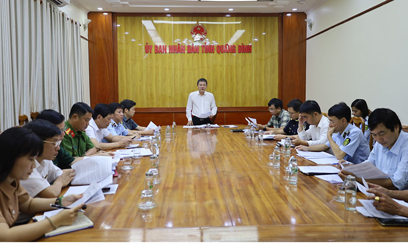 Quang cảnh cuộc họp.