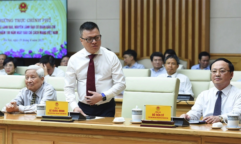 Ủy viên Trung ương Đảng, Tổng Biên tập Báo Nhân dân, Chủ tịch Hội nhà báo Việt Nam Lê Quốc Minh.