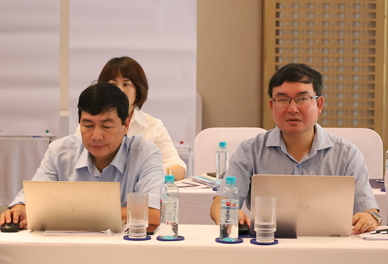 Các đại biểu tham dự hội thảo.