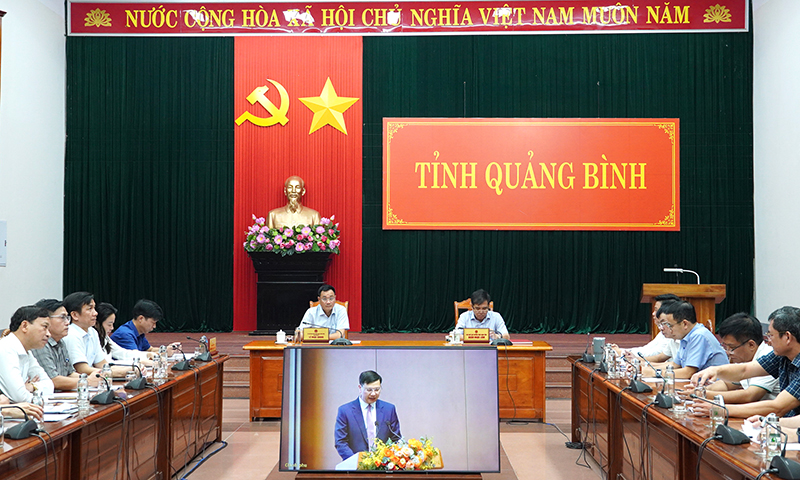 Quang cảnh hội nghị tại điểm cầu Quảng Bình.
