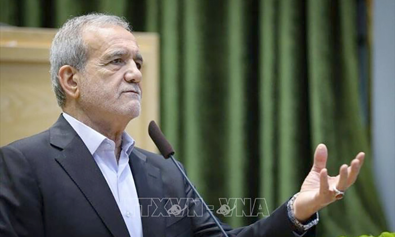  Tổng thống Iran Masoud Pezeshkian phát biểu tại Tehran. Ảnh: IRNA/TTXVN