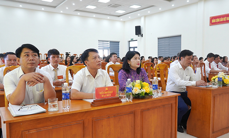 Các đại biểu tham dự đại hội.