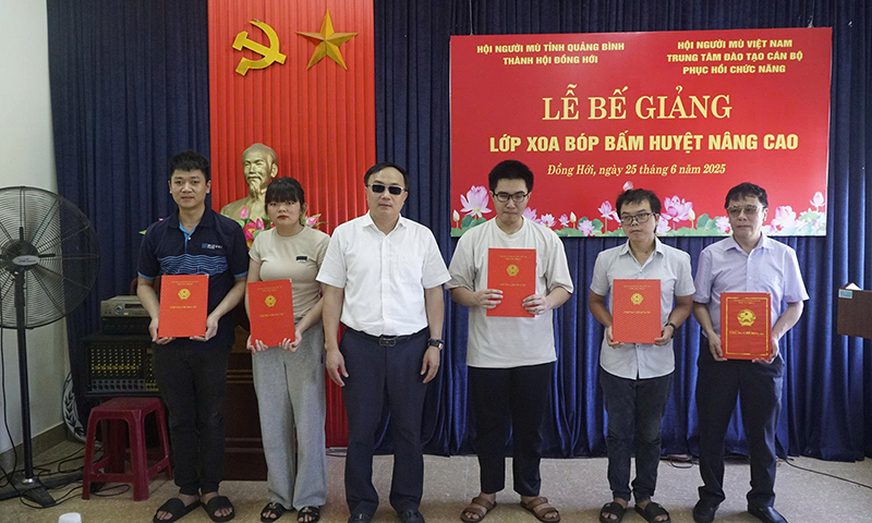 100% học viên được cấp giấy chứng nhận hoàn thành chương trình đào tạo.