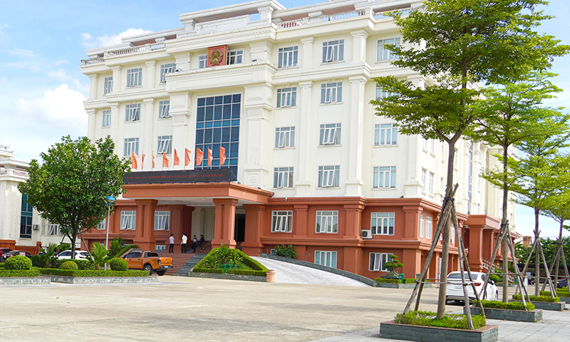 Trụ sở phường Đồng Hới (tại trụ sở UBND TP. Đồng Hới cũ).